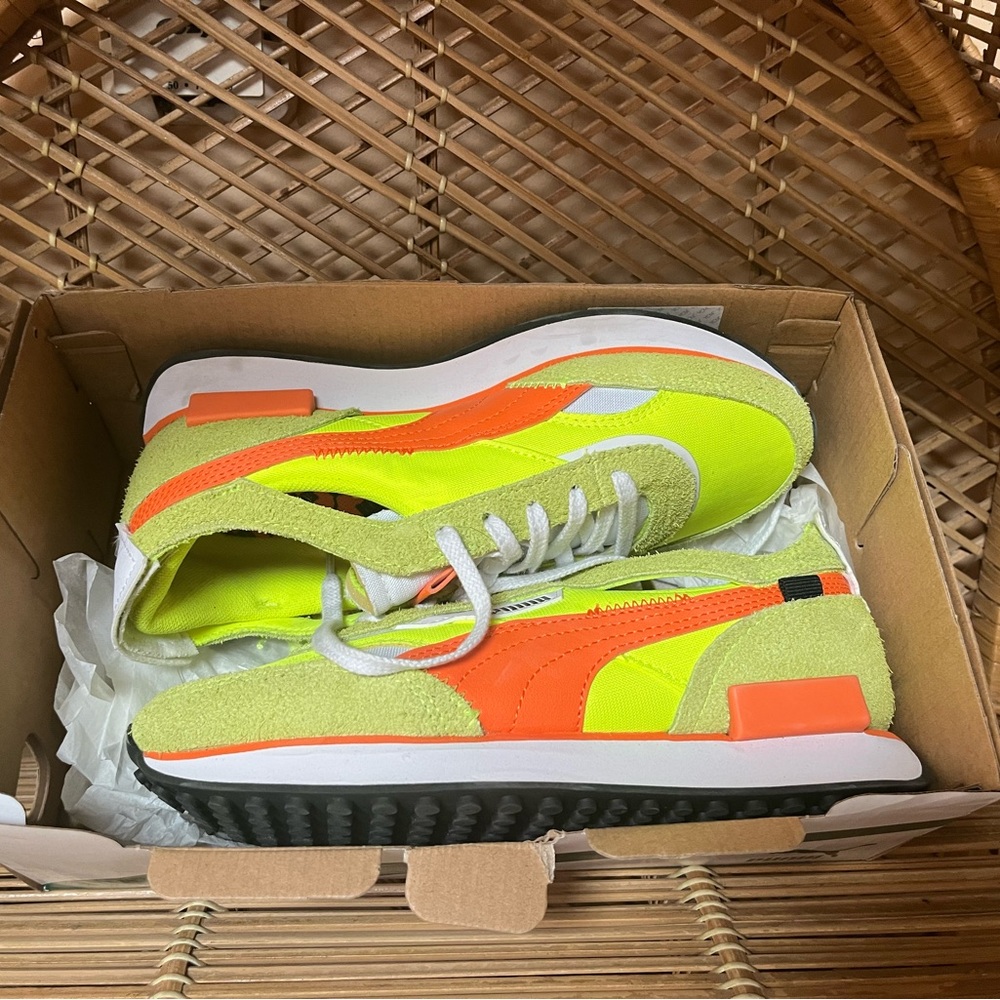 Puma Future Rider Sneakers - Picture 2 of 15